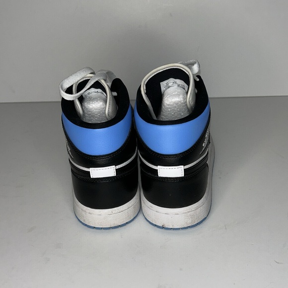 Nike Jordan 1 Mid in University Blue - Picture 7 of 16